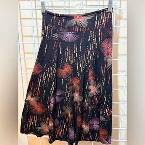 Vintage super comfy hippie skirt with bold print